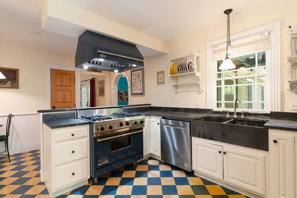 244 Old Winchester Rd, Warwick, MA 01378 photo 2