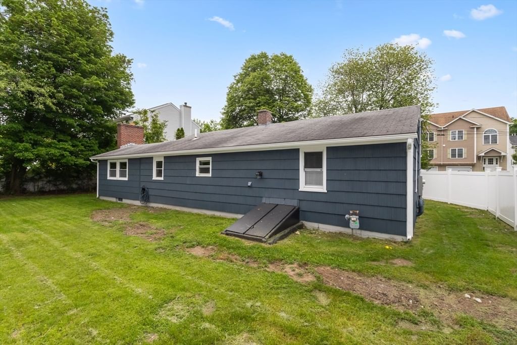 5 Phoenix St Worcester — Photo 9 of 32