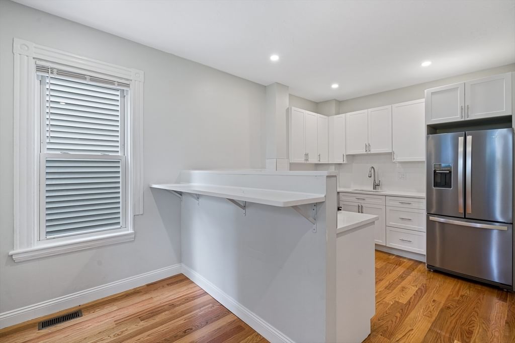 35 Newport Street Boston — Photo 6 of 28