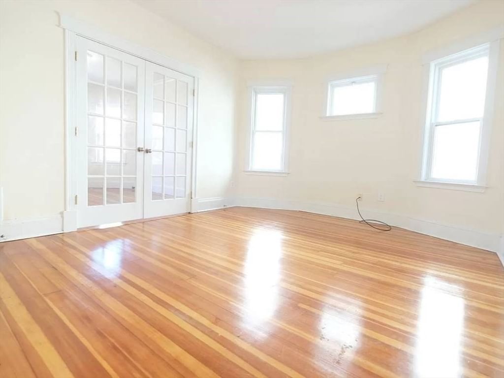79 Saxton Street Boston — Photo 8 of 17