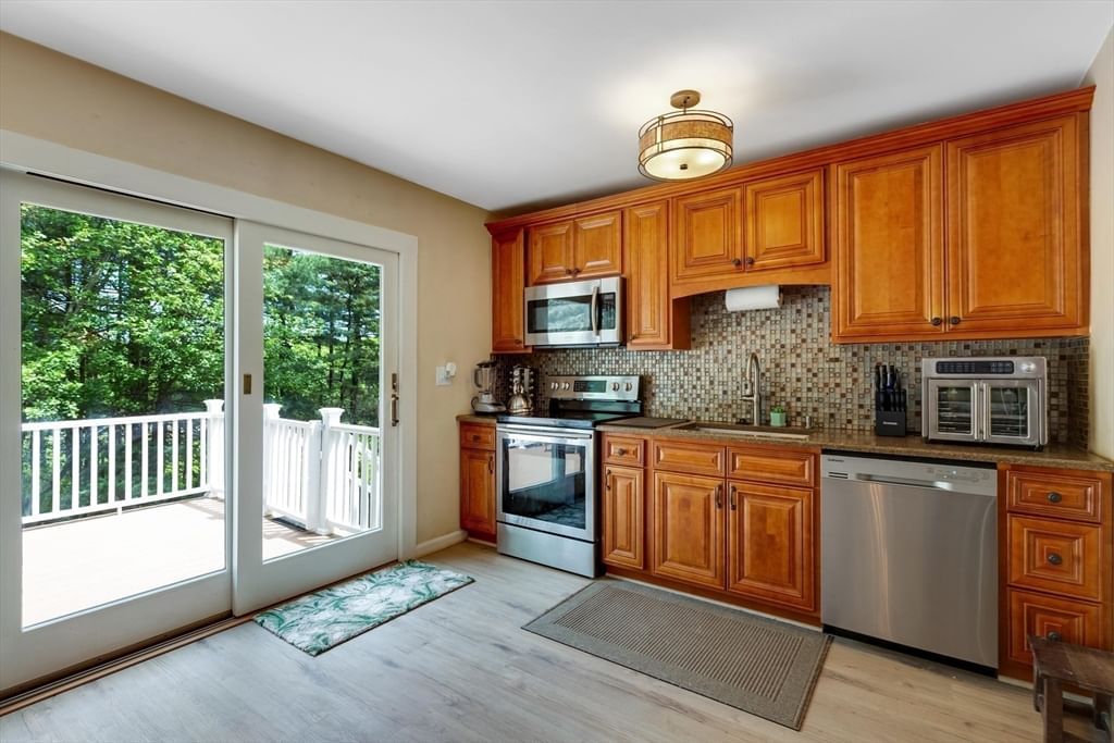 15 Conestoga Rd, Lexington, MA 02421 photo 2