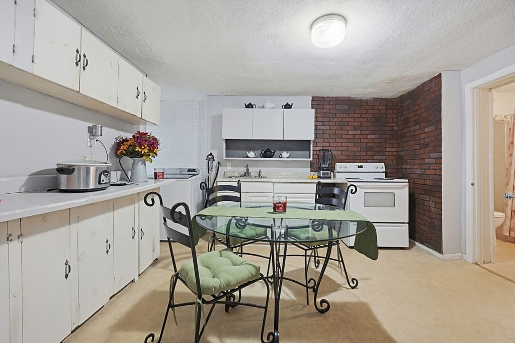 262-264 Pearl St, Malden, MA 02148 photo 5