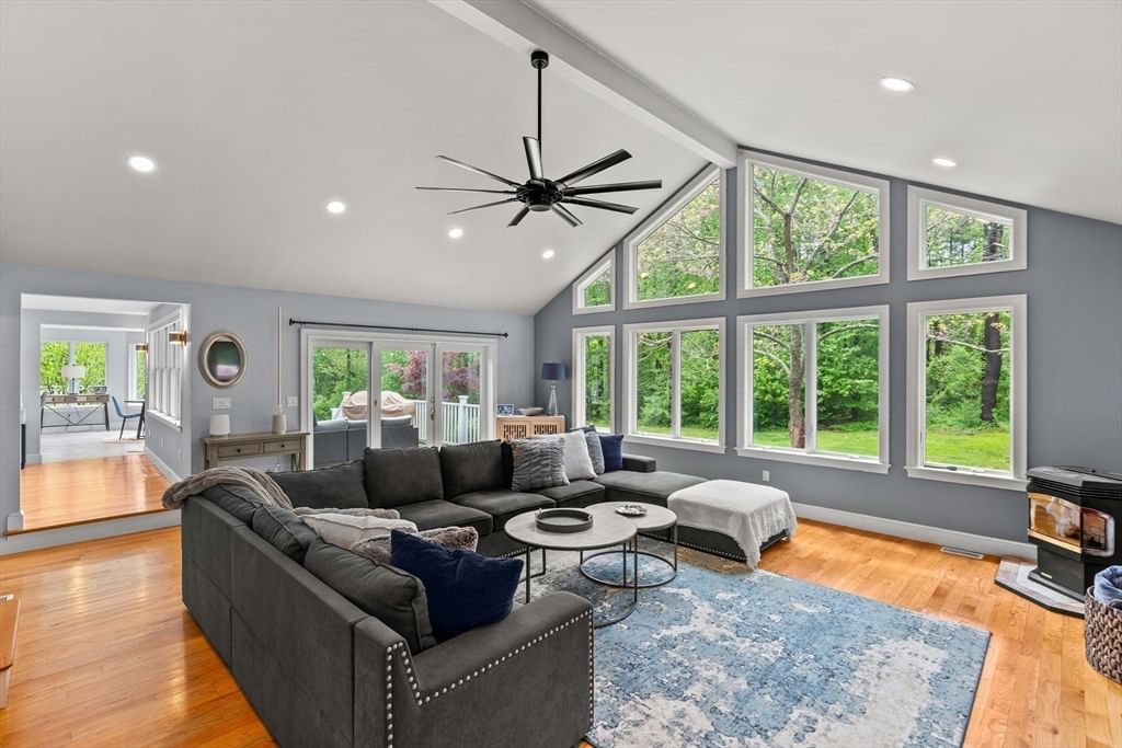 139 Hidden Rd Andover — Photo 8 of 23