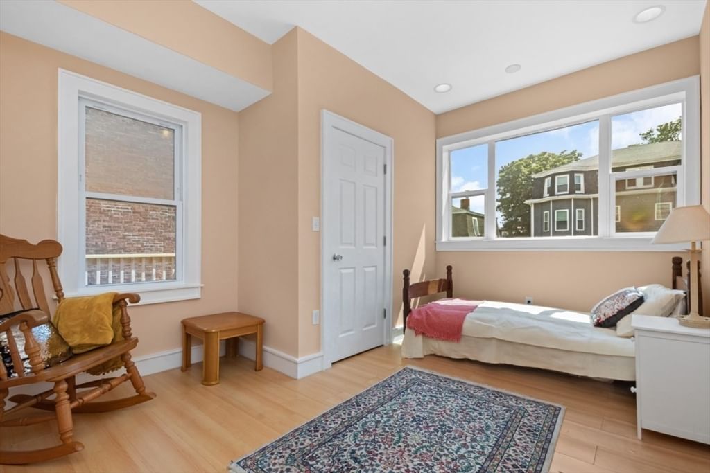 62 Clifford St #A Boston — Photo 10 of 16