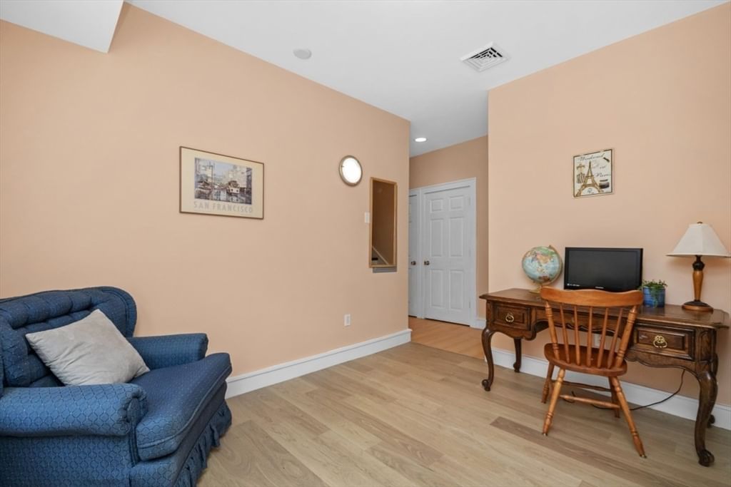62 Clifford St #A Boston — Photo 12 of 16