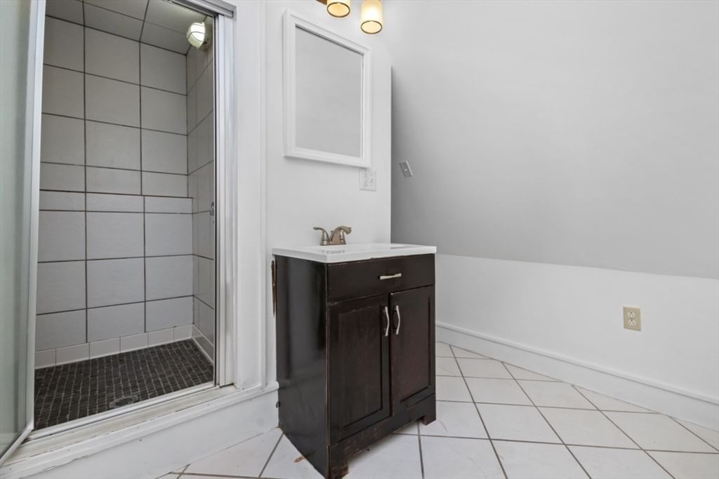 62 Clifford St #A Boston — Photo 9 of 16
