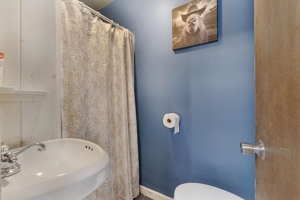 10 Kelton St, Orange, MA 01364 photo 5