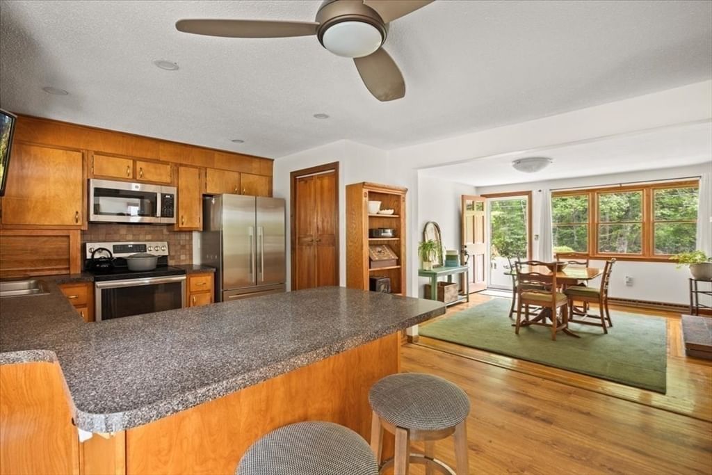 73 Center Street, Plympton, MA 02367 photo 2