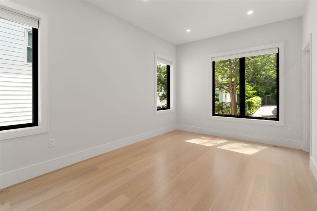 116 Thorndike St #1A Brookline — Photo 17 of 20