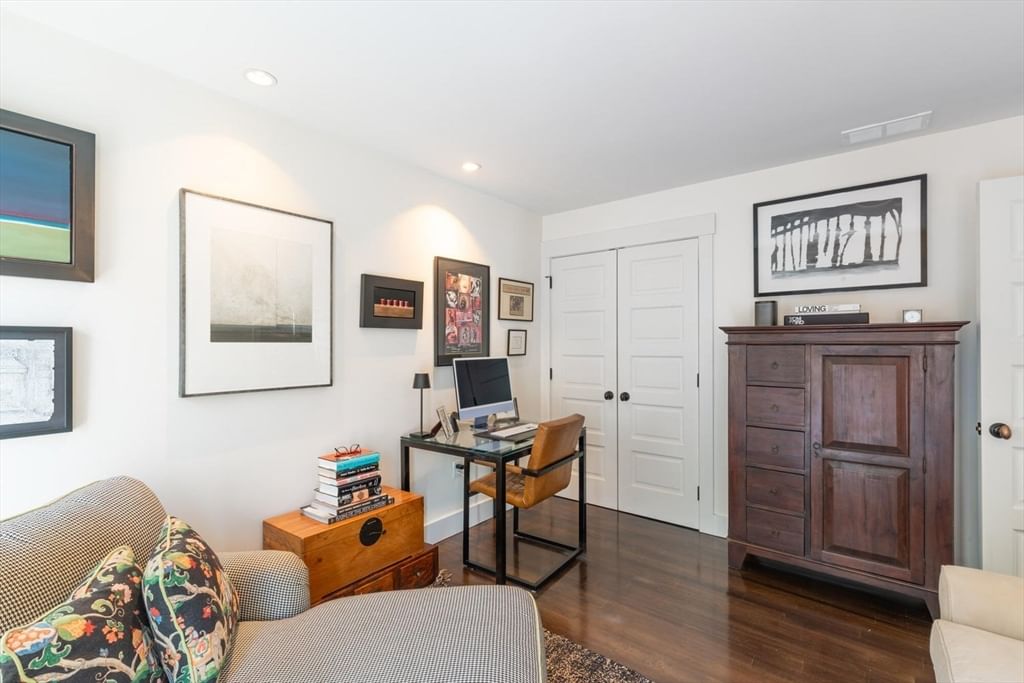 175 Brandford Street Extension #201 Provincetown — Photo 14 of 23
