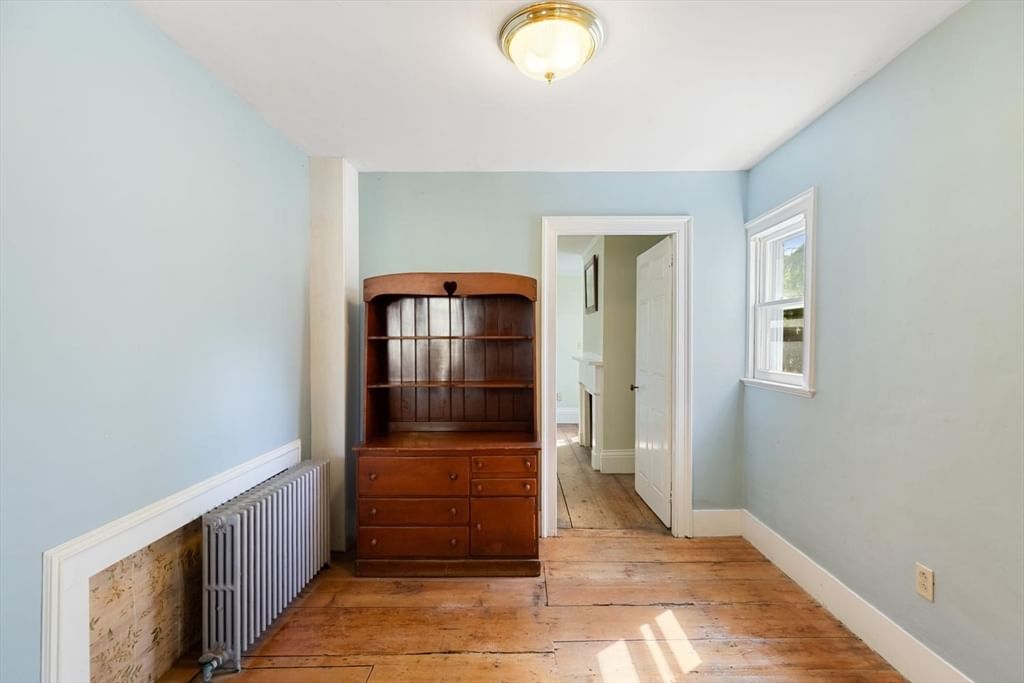 25 Poplar Street Gloucester — Photo 12 of 38