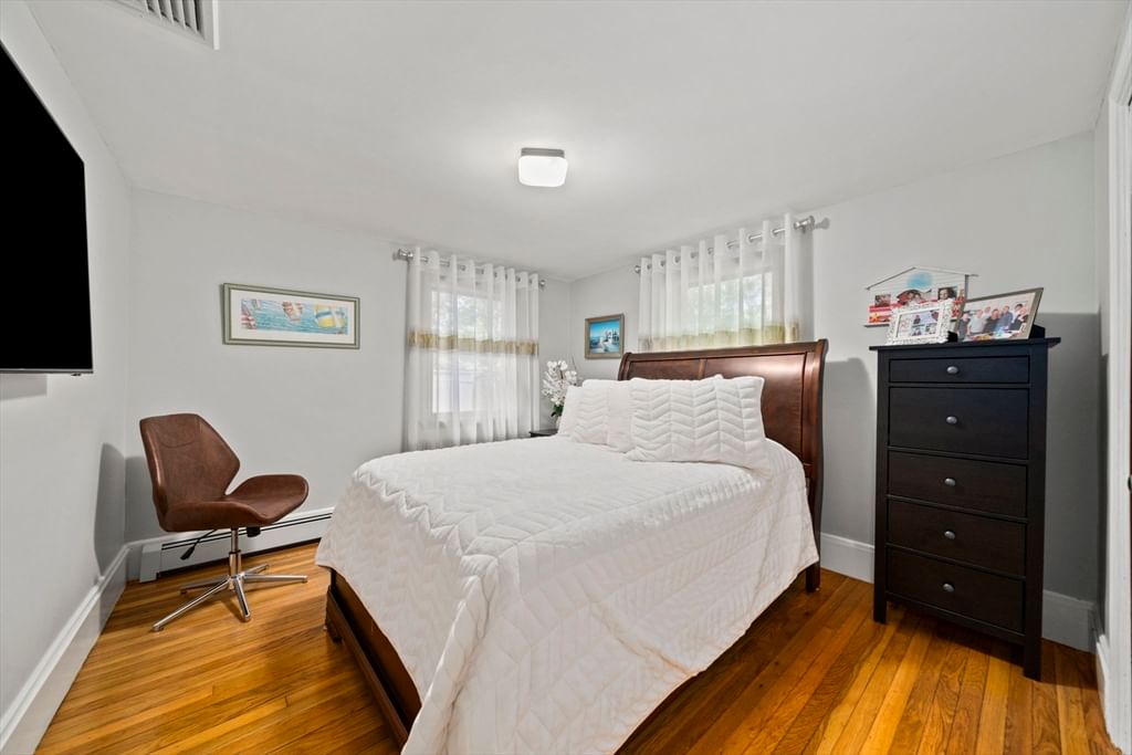 113 Colonel Hunt Dr Abington — Photo 15 of 42