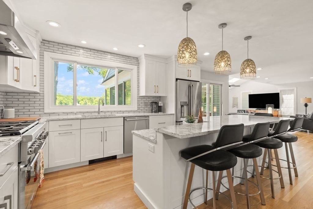9 Bragg Rd Foxboro — Photo 13 of 42