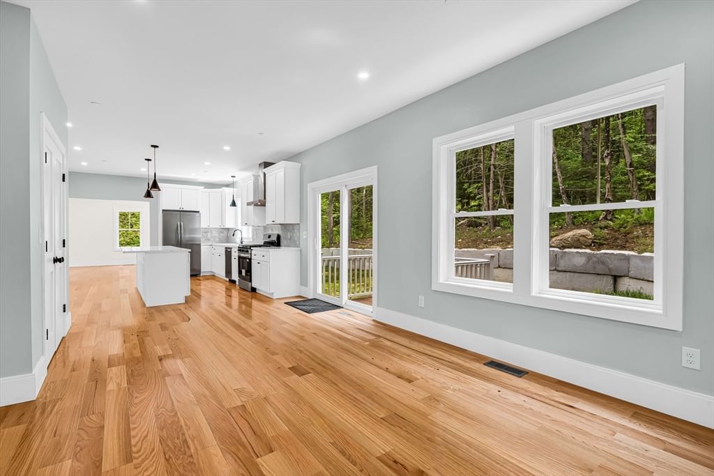 374 Brandy Brow Rd Haverhill — Photo 6 of 30