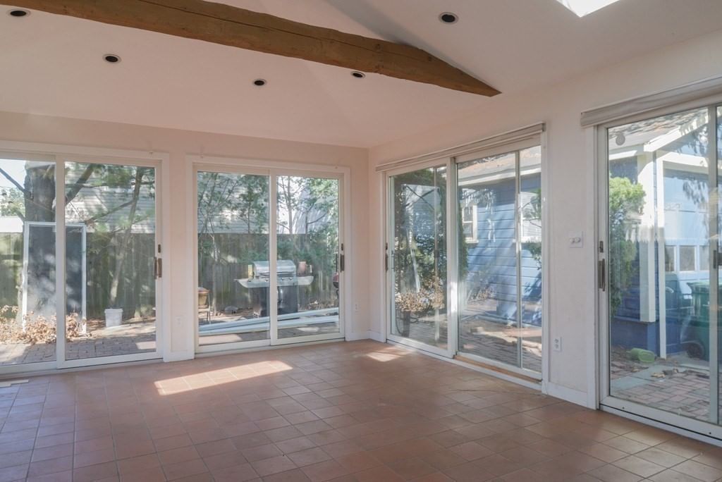 24 Cherry St Lynn — Photo 6 of 24