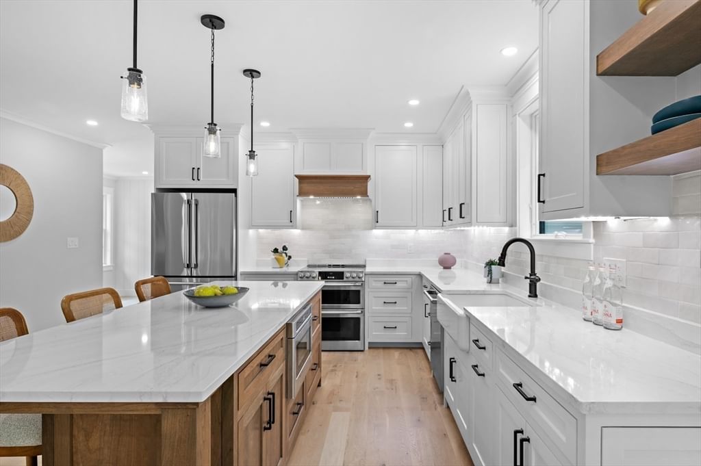 1 Stanley Ave Newburyport — Photo 14 of 41