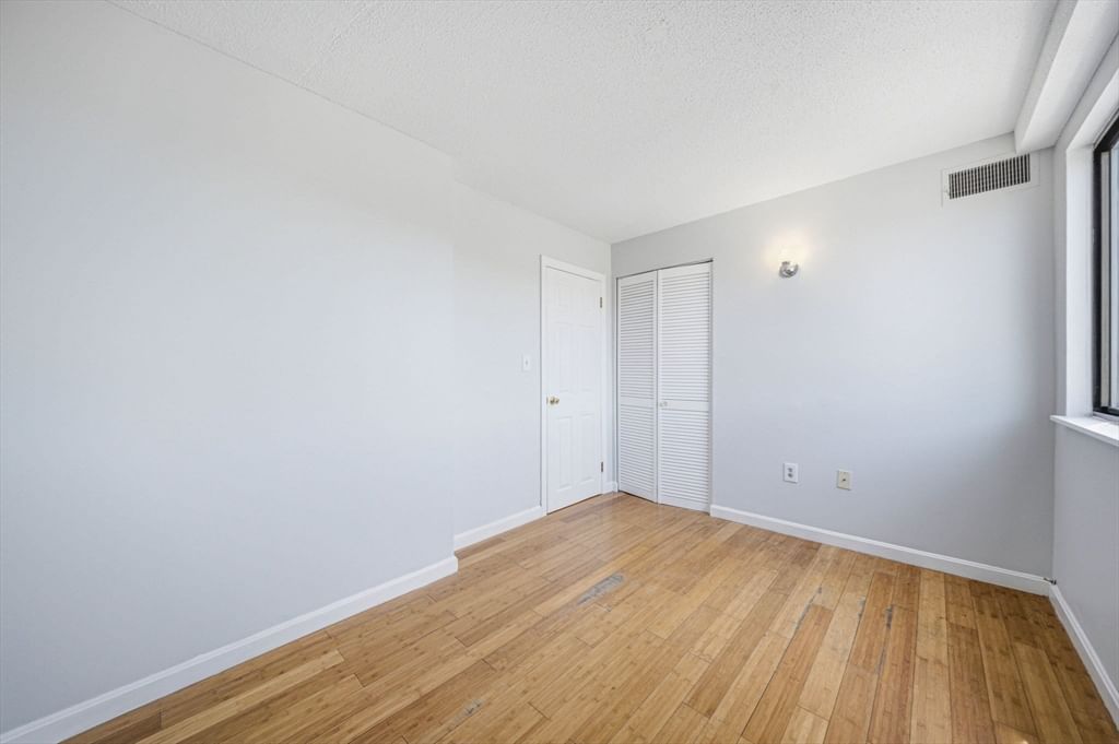 286 Fenno St #1 Revere — Photo 19 of 32