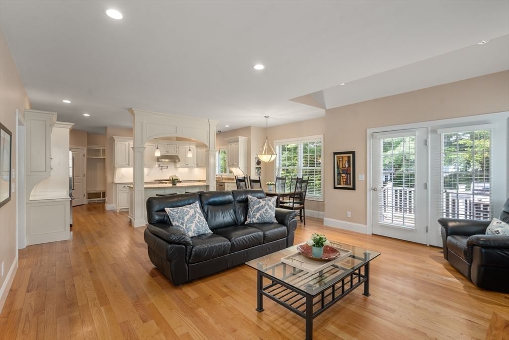 77 Cedar Street Wellesley — Photo 13 of 39