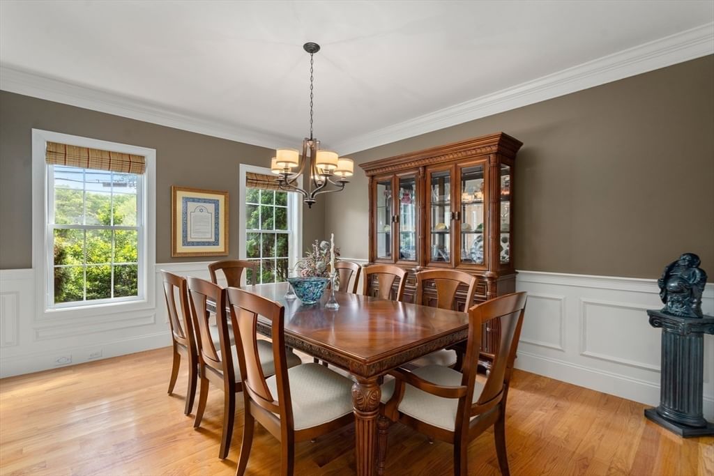 77 Cedar Street Wellesley — Photo 15 of 39