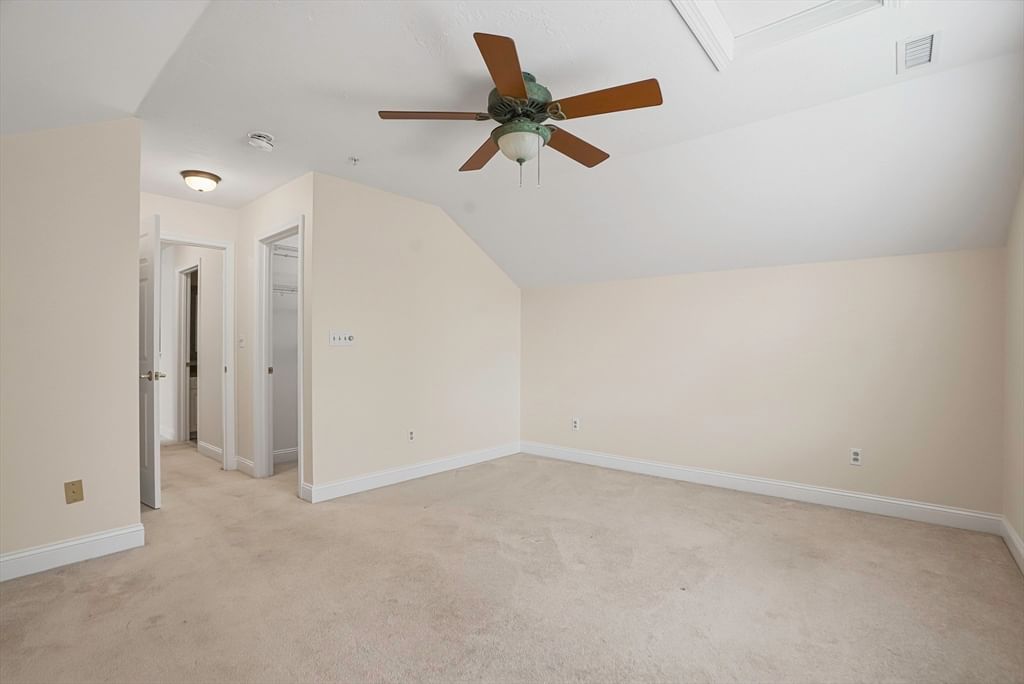 70 Orchard Meadow Dr #70 Shrewsbury — Photo 31 of 41