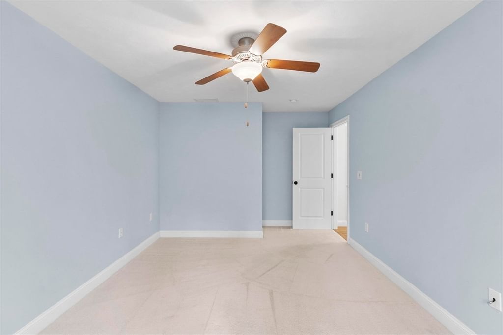39 Kensington Way #39 Tewksbury — Photo 30 of 42