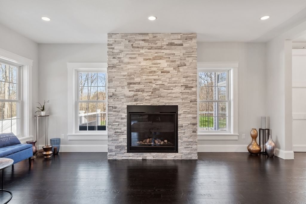 3 Toronto Ave Gloucester — Photo 10 of 37