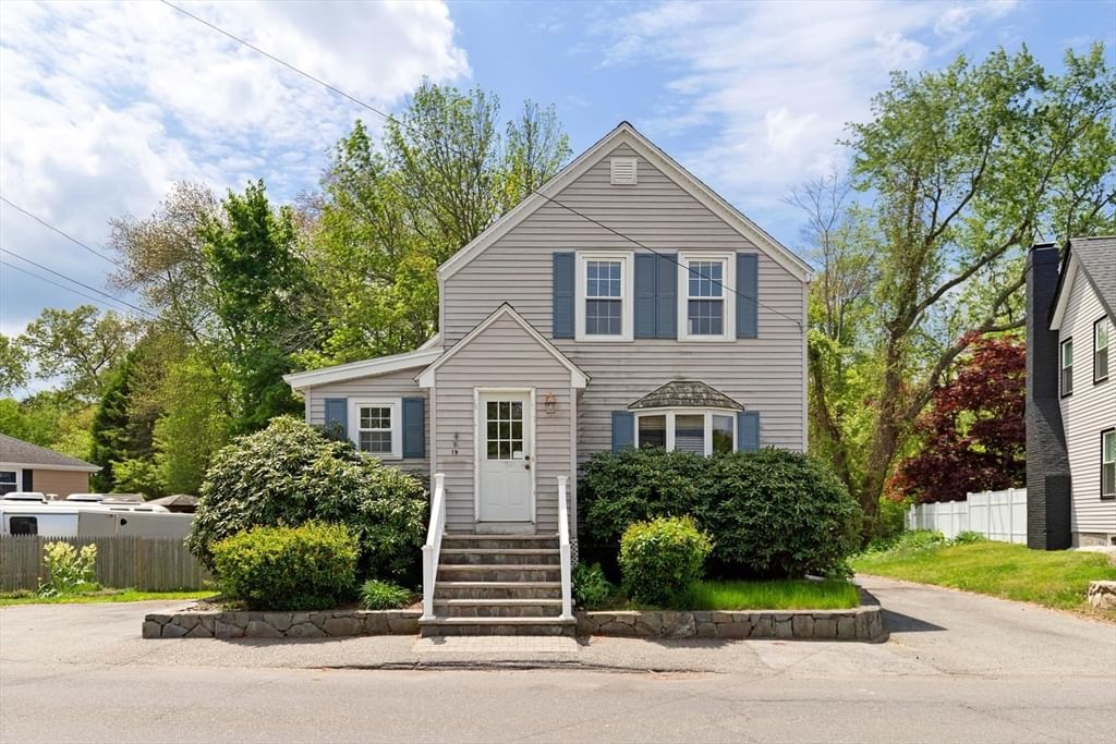 Property at 19 Butler Ave, Wakefield, MA 01880