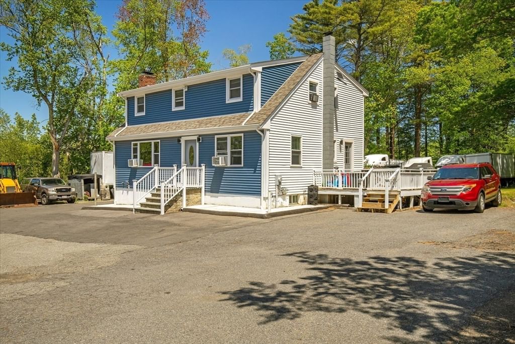 365 Elm St Bridgewater — Photo 8 of 42