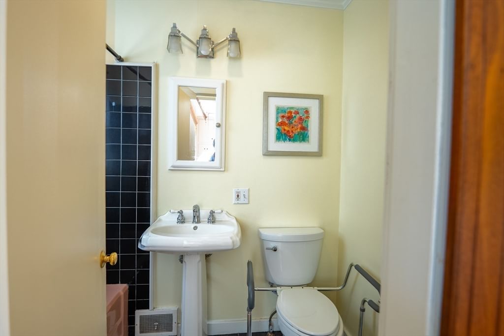 187 Ridge Rd Worthington — Photo 14 of 37