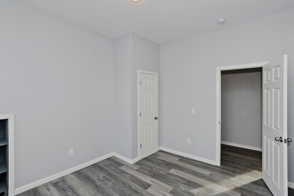 64 Thompson St Springfield — Photo 30 of 31