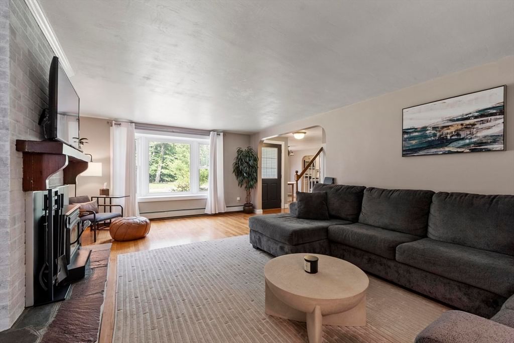 167 Gates Pond Rd, Berlin, MA 01503 photo 3