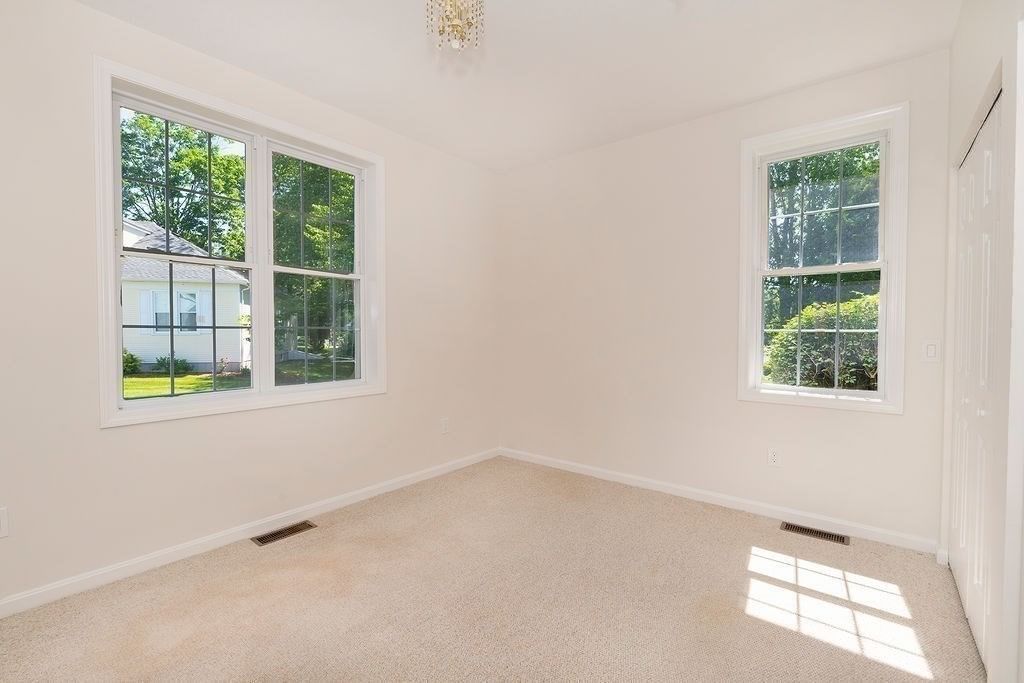 14 Rosewood Drive Haverhill — Photo 19 of 32