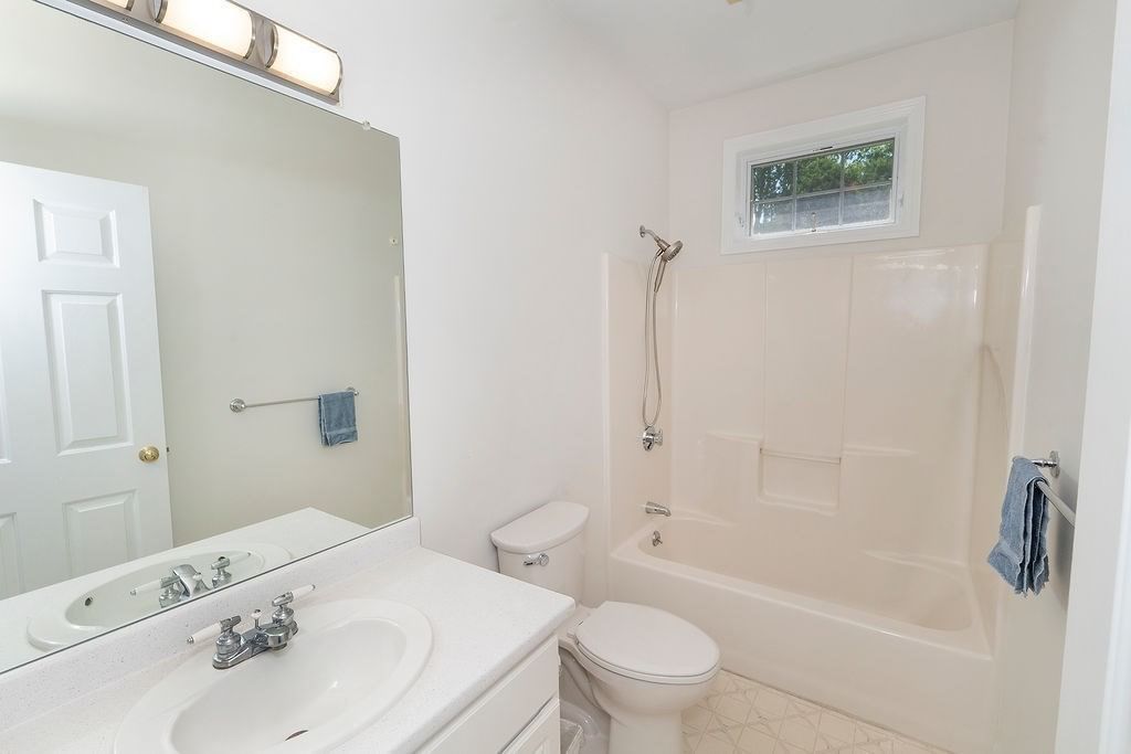 14 Rosewood Drive Haverhill — Photo 23 of 32