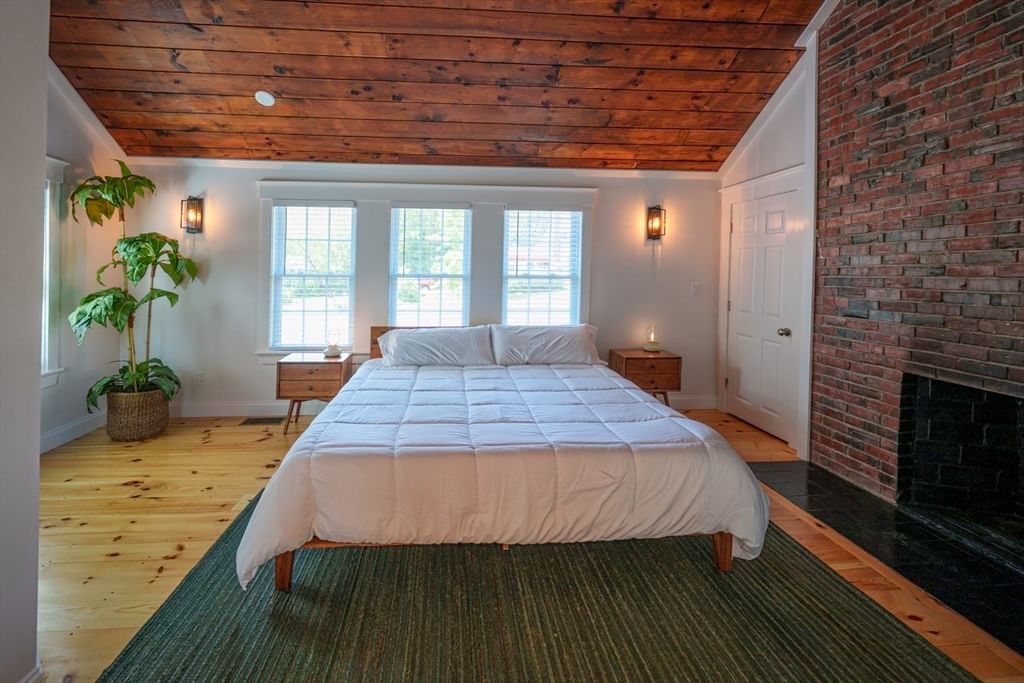 28 Seminole Dr Yarmouth — Photo 11 of 32