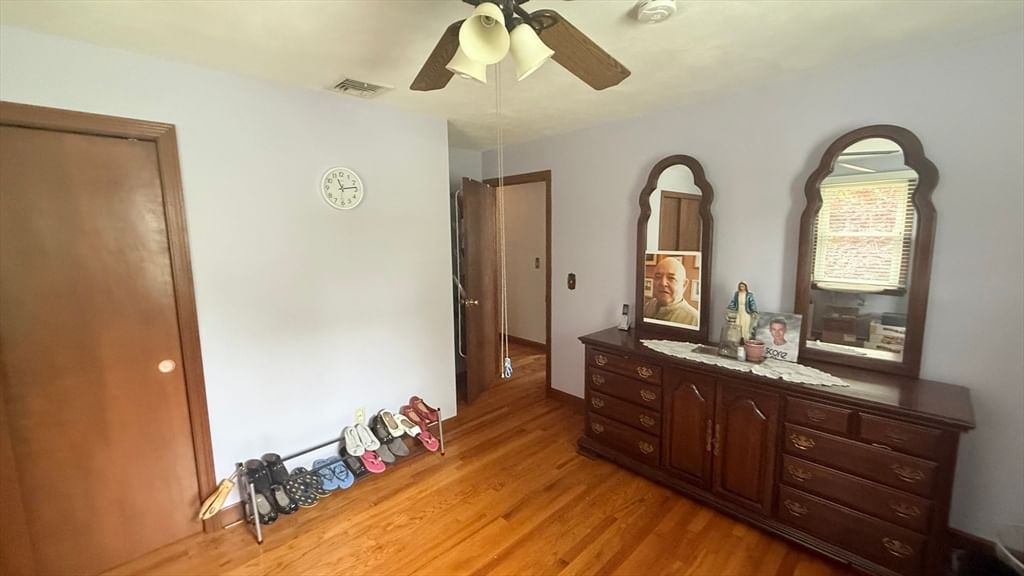 297 Elm St Somerset — Photo 16 of 31