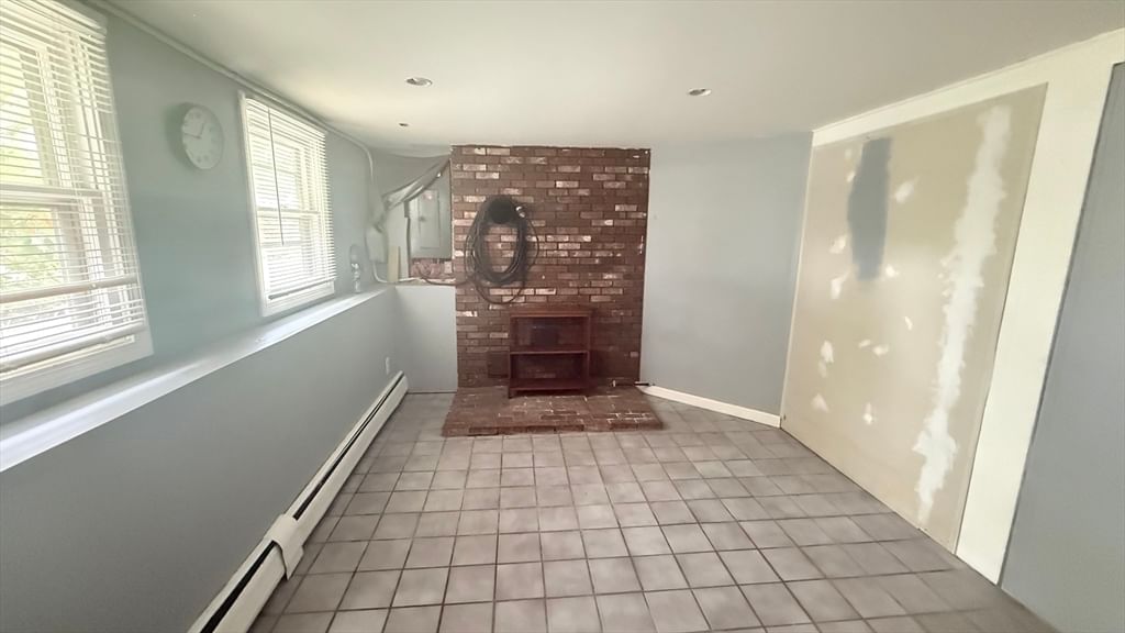 297 Elm St Somerset — Photo 17 of 32