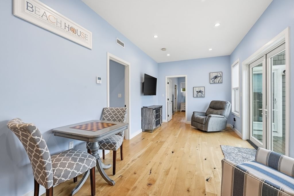 246 Howland Rd Westport — Photo 16 of 42