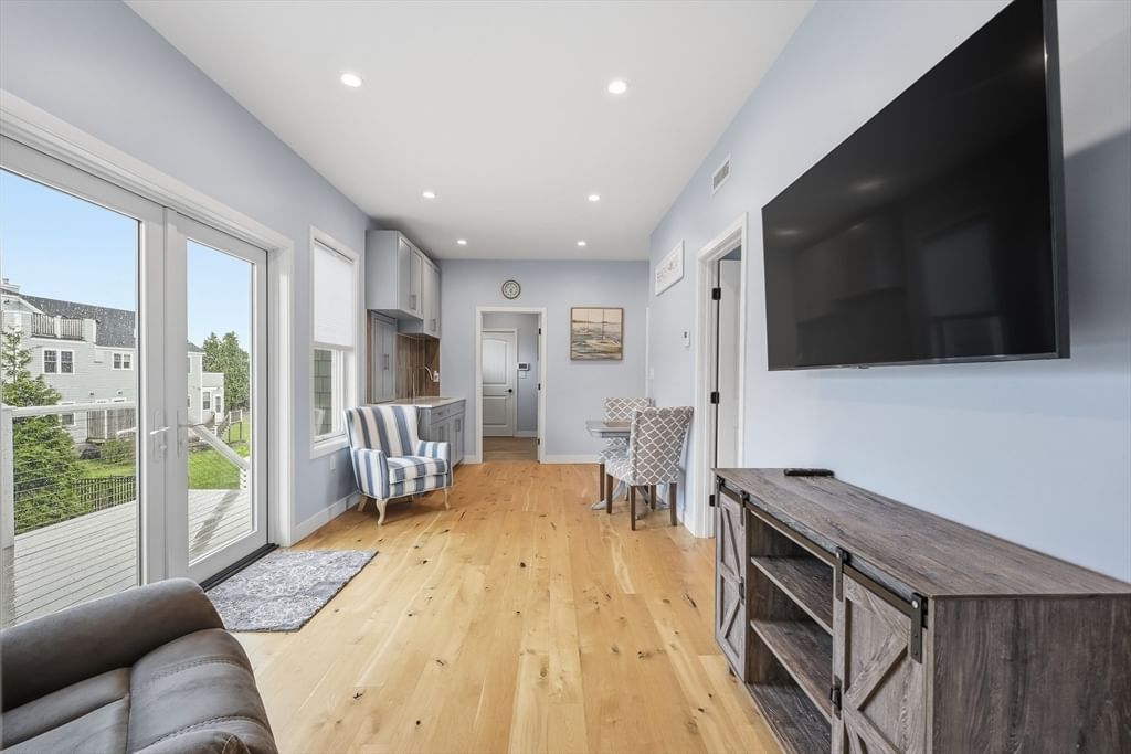 246 Howland Rd Westport — Photo 17 of 42