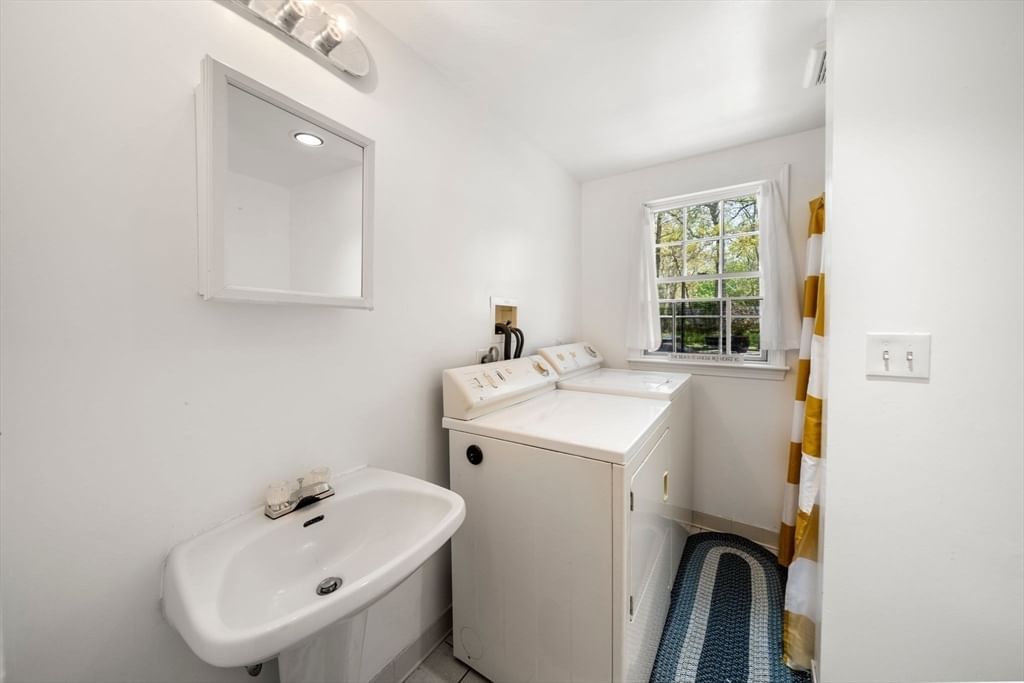 64 Winthrop Rd Winter Rental Plymouth — Photo 21 of 41