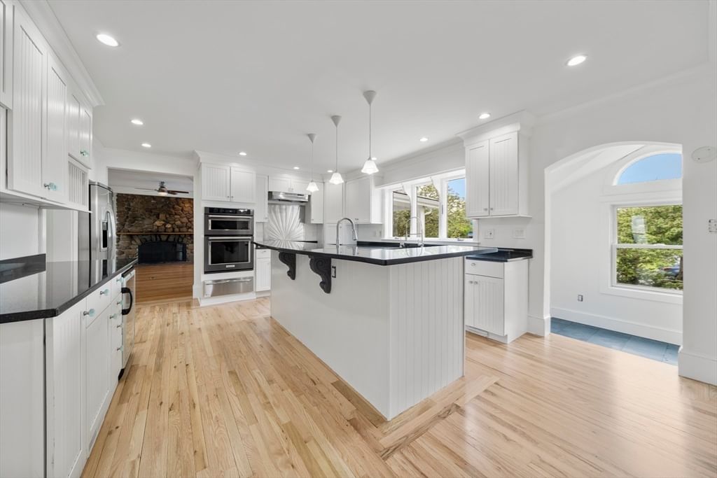 141 Stage Point Rd Plymouth — Photo 16 of 42