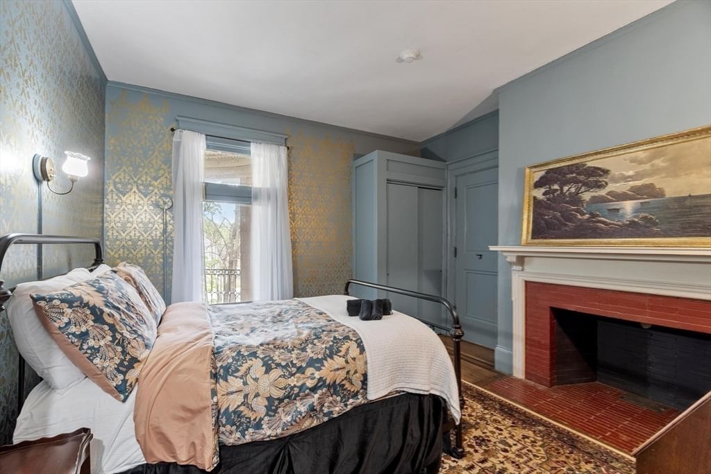 75 E Main St Orange — Photo 27 of 42