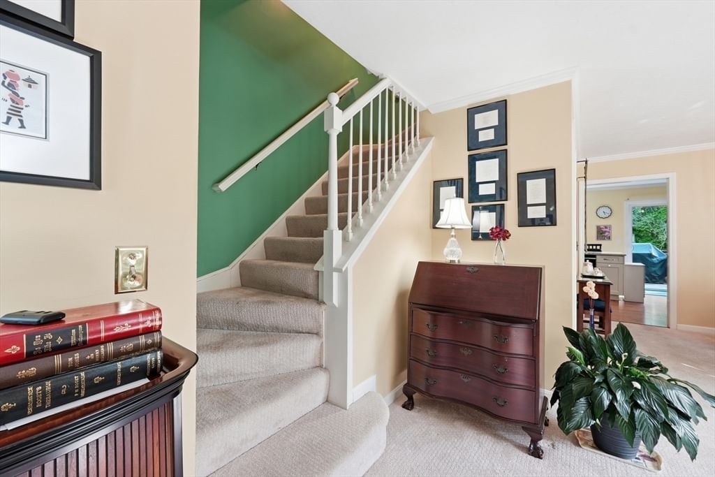 63 Brookdale Cir #63 Shrewsbury — Photo 19 of 39