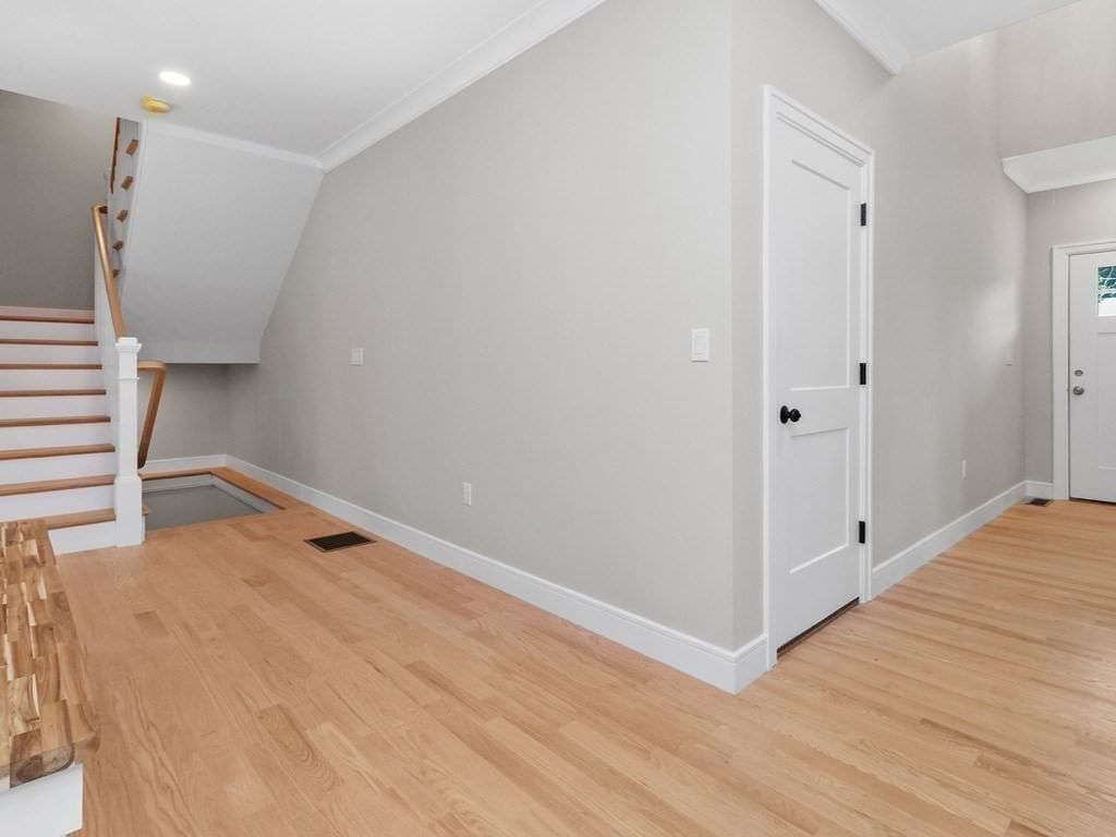 113 Warwick Avenue Waltham — Photo 20 of 42