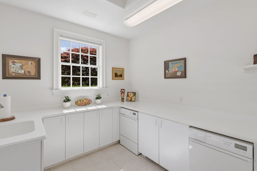 6 Hilltop Park Wilbraham — Photo 18 of 42