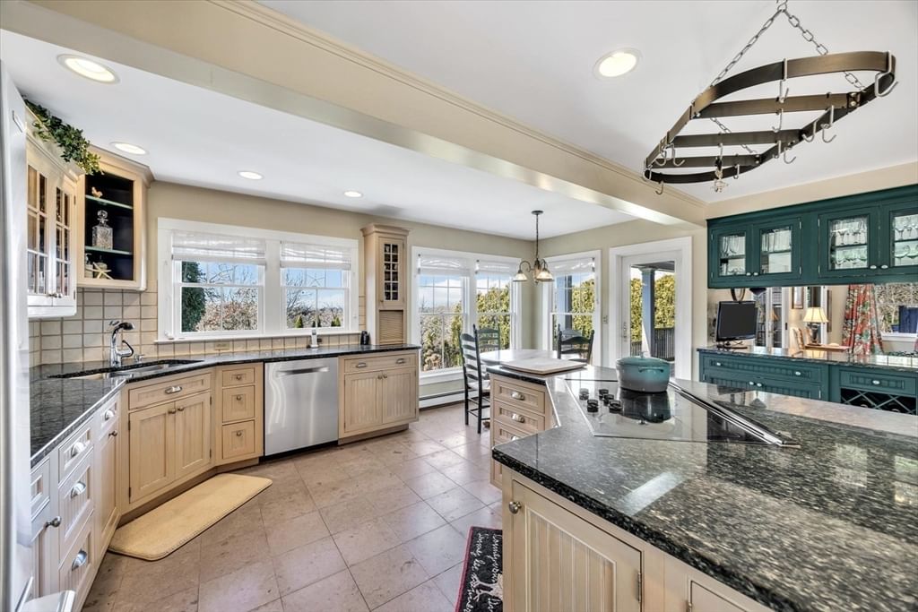 832 Brick Kiln Rd Falmouth — Photo 12 of 42