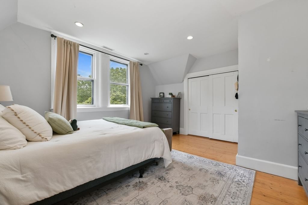 1774 Beacon Street #6 Brookline — Photo 14 of 20