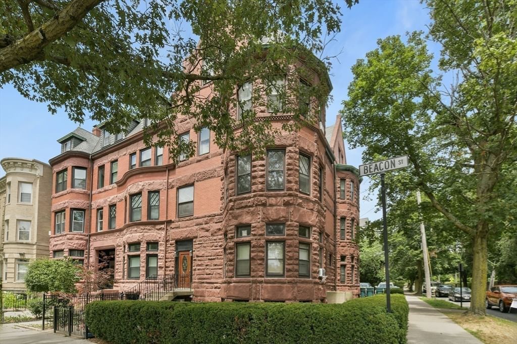 1774 Beacon Street #6 Brookline — Photo 18 of 20