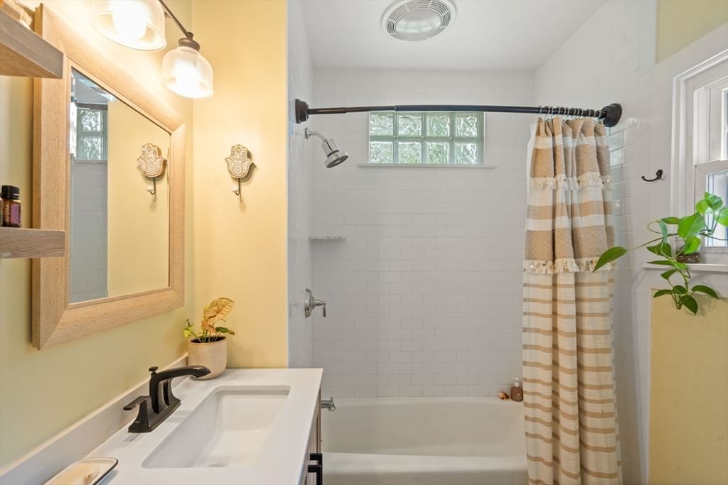 11 Curve Street, Sherborn, MA 01770 photo 5