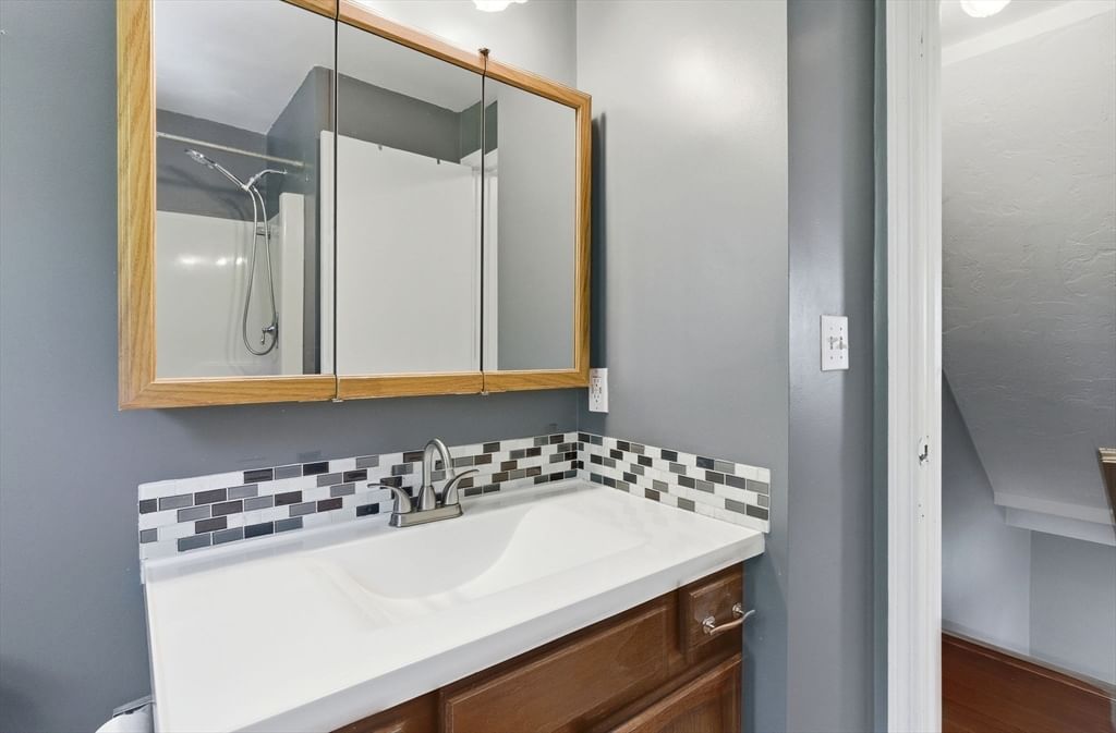 506 Cardinal Ln #506 Tyngsborough — Photo 15 of 27