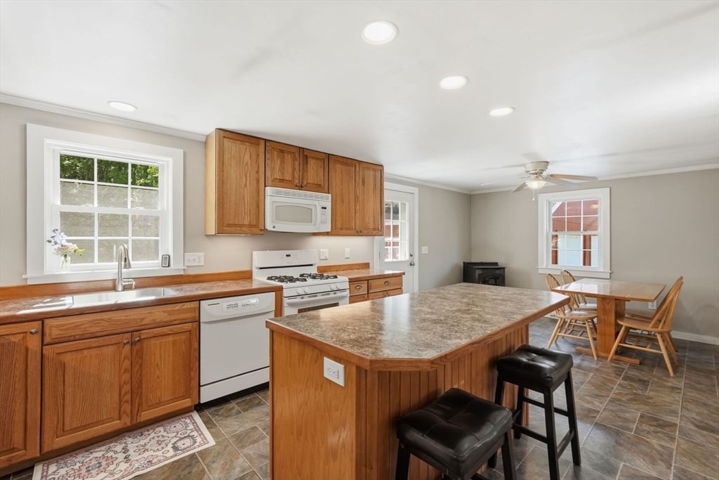 43 Long Plain Rd, Leverett, MA 01054 photo 2